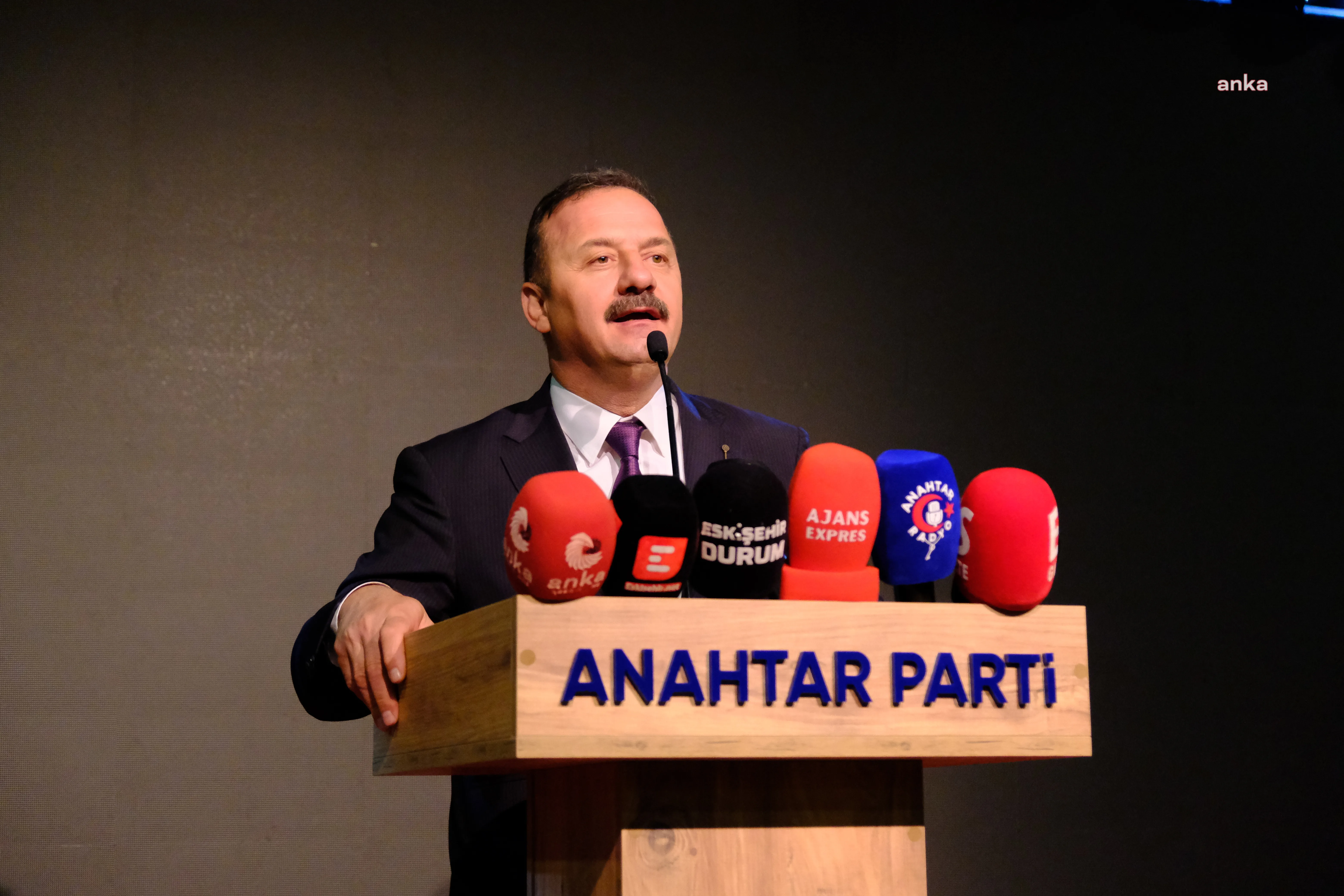 Ağıralioğlu'ndan çevrimiçi oyun eleştirisi