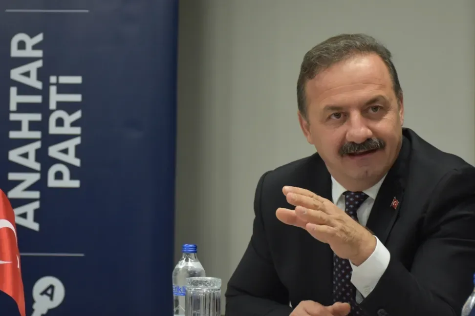 Ağıralioğlu, Anahtar Parti'nin Cumhurbaşkanı Adaylığını Açıkladı