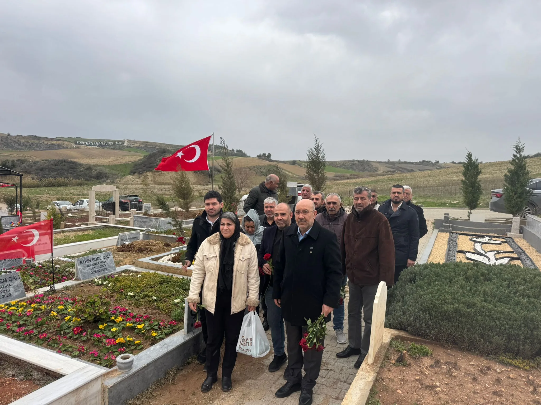 Anahtar Parti, 6 Şubat’ta Deprem Şehitlerini Andı