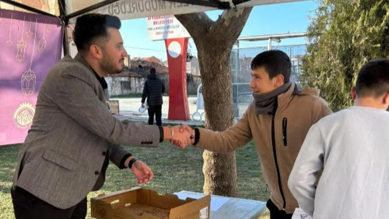 Anahtar Parti Gençliği Ramazan’da Gönül Köprüsü Kurdu