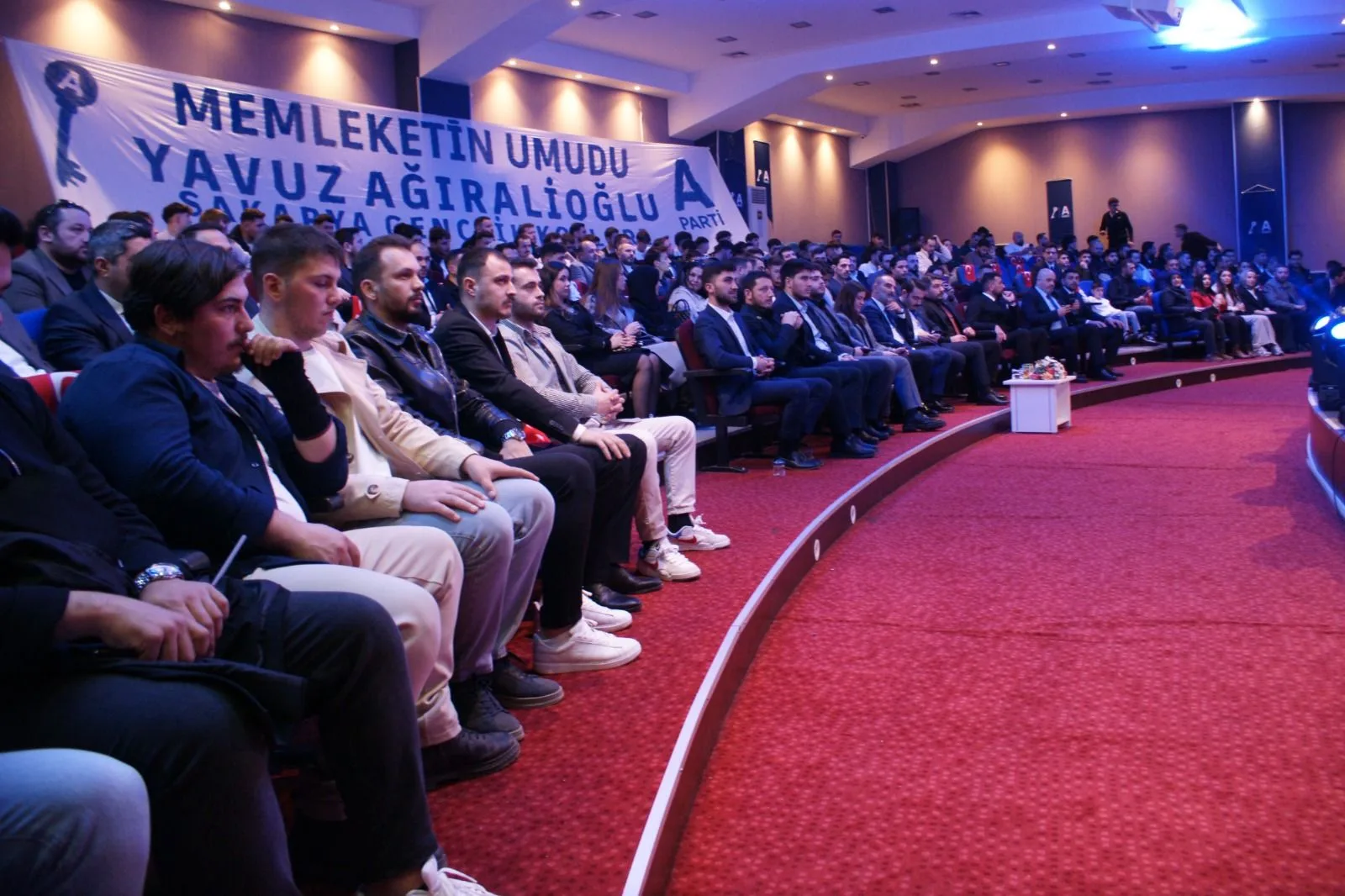 Anahtar Parti’de Gençlik Buluşması Gerçekleşti