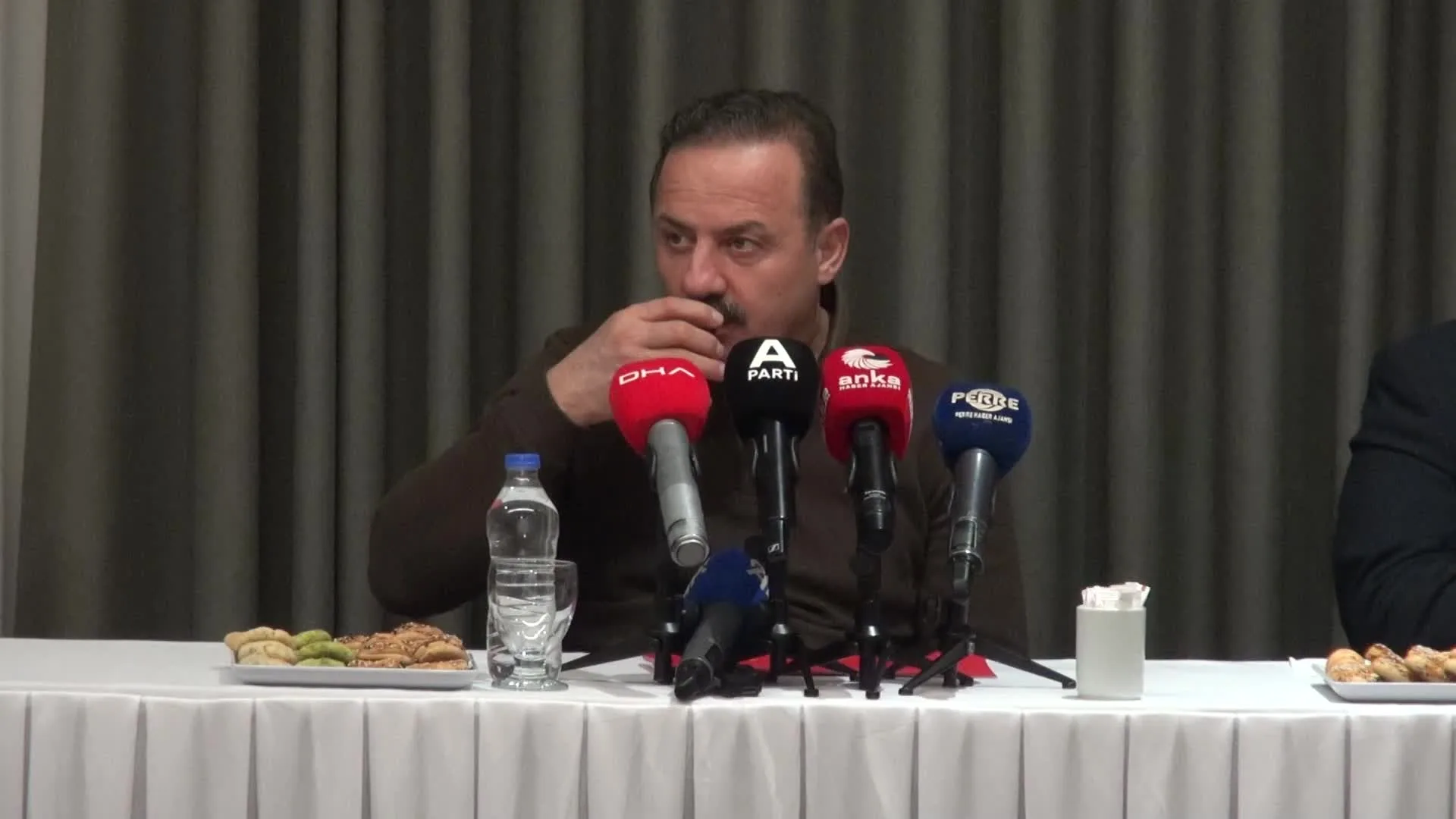 Anahtar Parti Genel Başkanı Ağıralioğlu'ndan Kürtçe Açıklaması