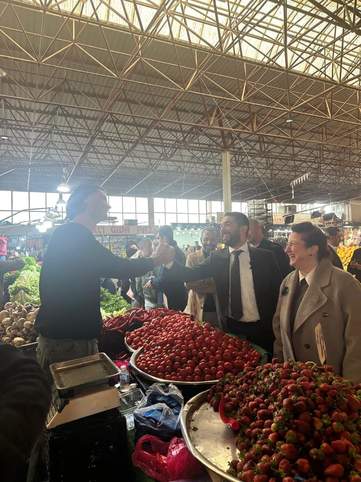 Anahtar Parti Hendek’te sahaya indi