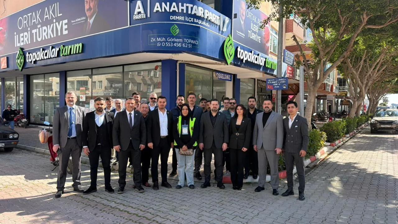Anahtar Parti Heyeti Demre'yi Ziyaret Etti