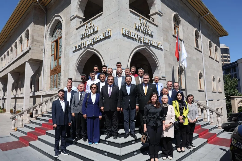 Anahtar Parti Heyeti Nevşehir Belediyesi'ni Ziyaret Etti