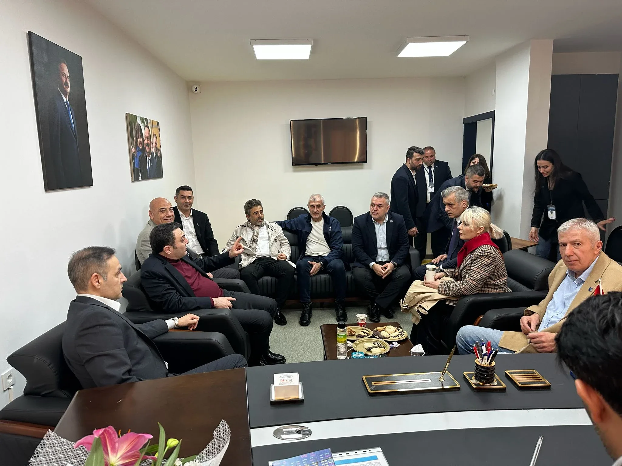 Anahtar Parti Kadıköy Teşkilatı Bahçelievler Açılışında