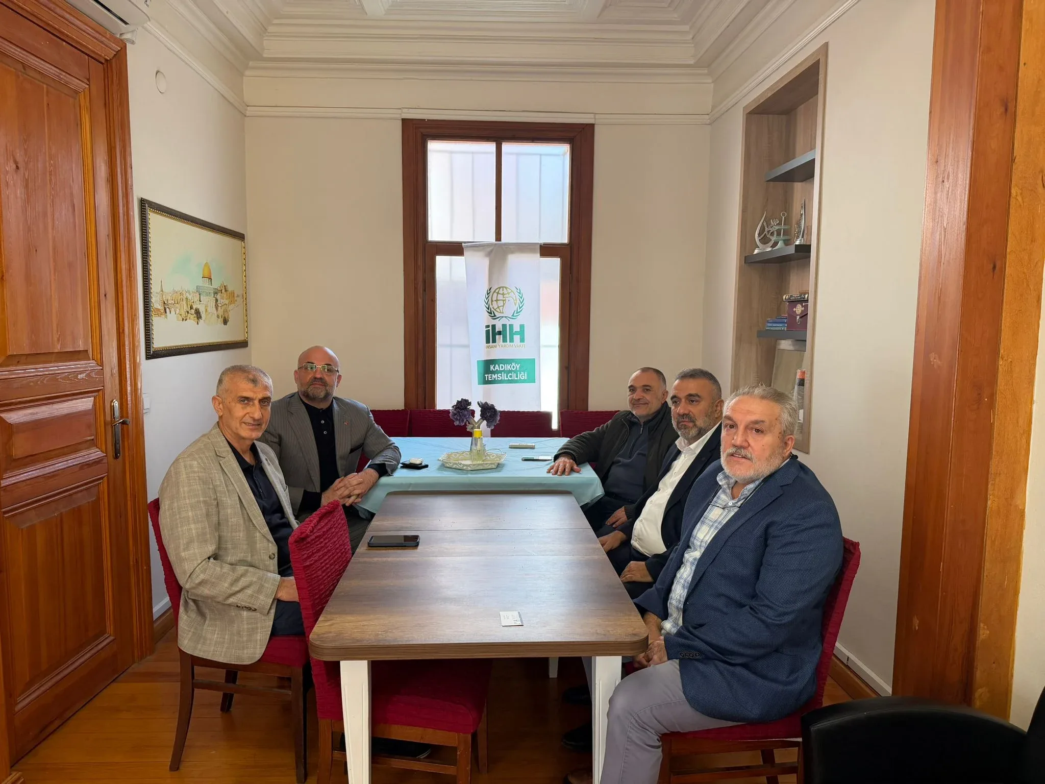 Anahtar Parti Kadıköy İlçesi'nden İHH Ziyareti