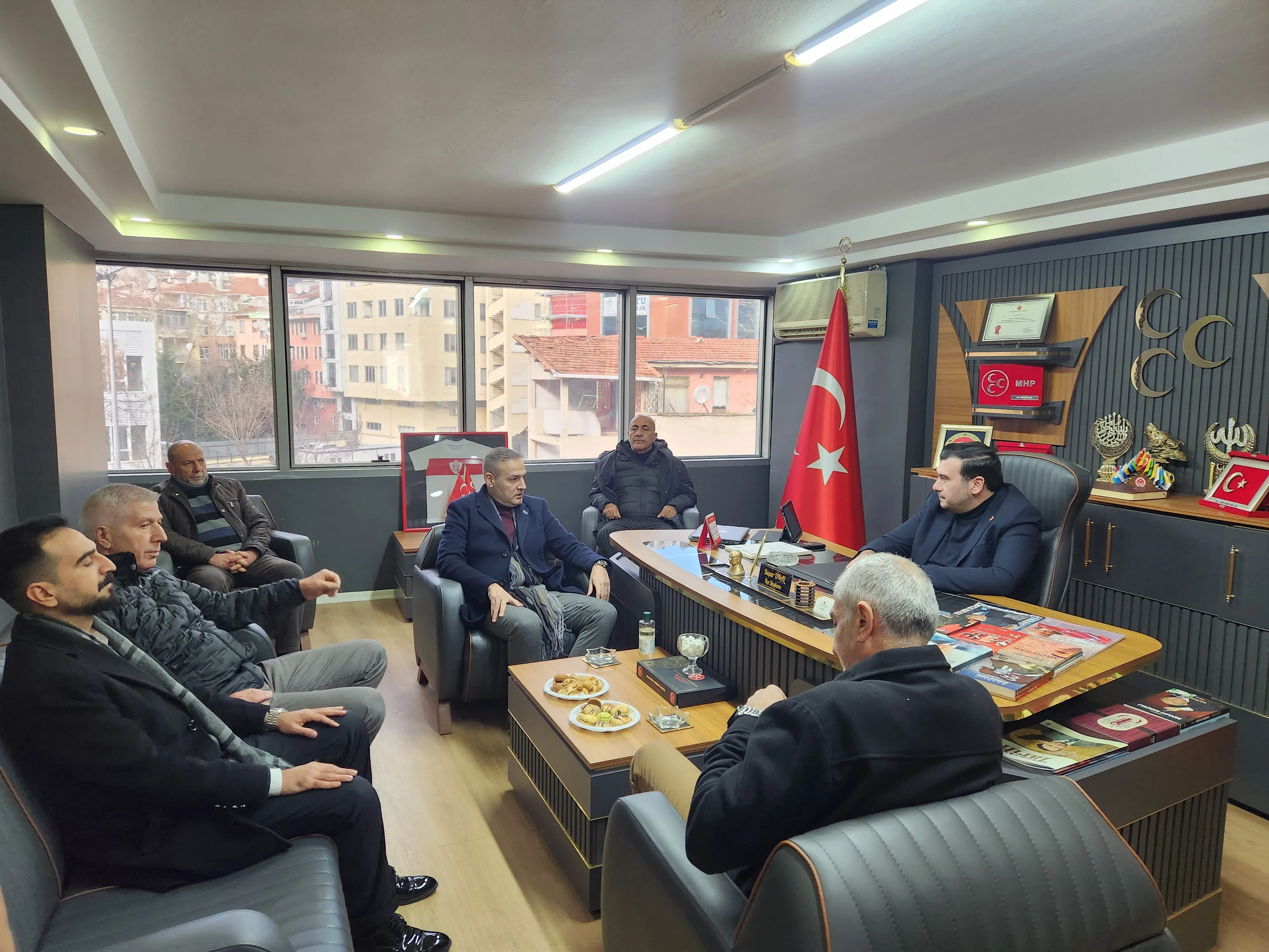 Anahtar Parti Kadıköy İlçe Başkanlığı’ndan MHP Ziyareti