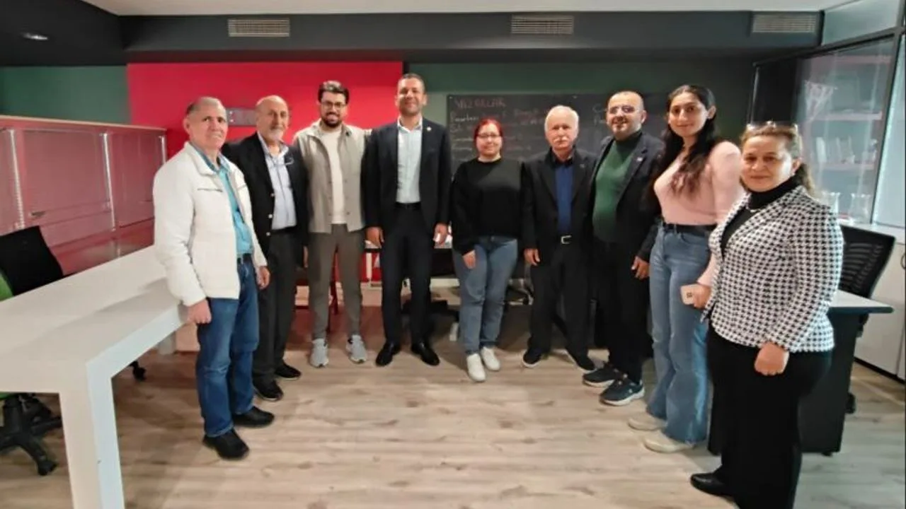 Anahtar Parti Kepez İlçe Başkanlığı'ndan Antalya Ekspres'e Ziyaret