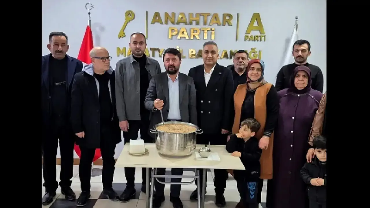 Anahtar Parti Malatya İl Başkanlığı'nda Aşure Programı