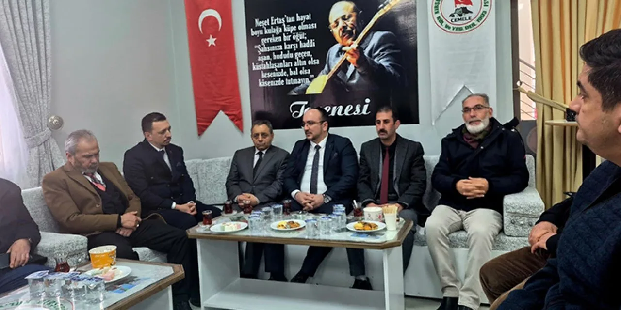 Anahtar Parti Mamak Teşkilatı Kırşehirliler Derneği'ni Ziyaret Etti