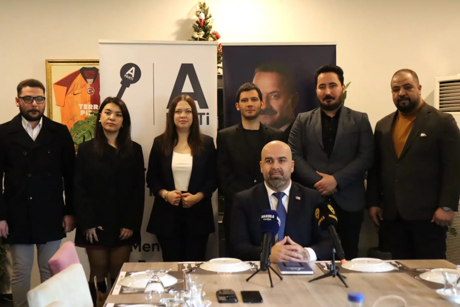 Anahtar Parti Menteşe İlçe Yönetimi Basınla Buluştu