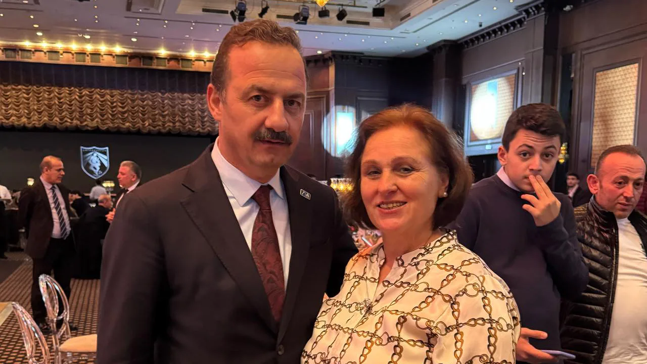 Anahtar Parti'de Müslüme Albayrak Dönemi Başladı