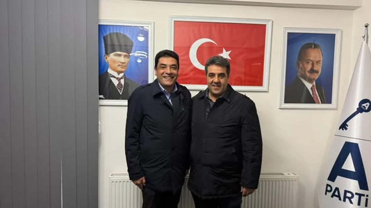 CHP Heyeti Anahtar Parti Kırşehir İl Başkanlığı'nı Ziyaret Etti