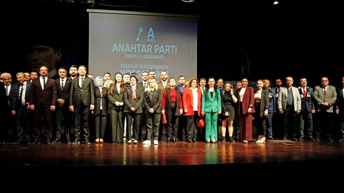 Denizli Merkezefendi'de Anahtar Parti Teşkilat Buluşması