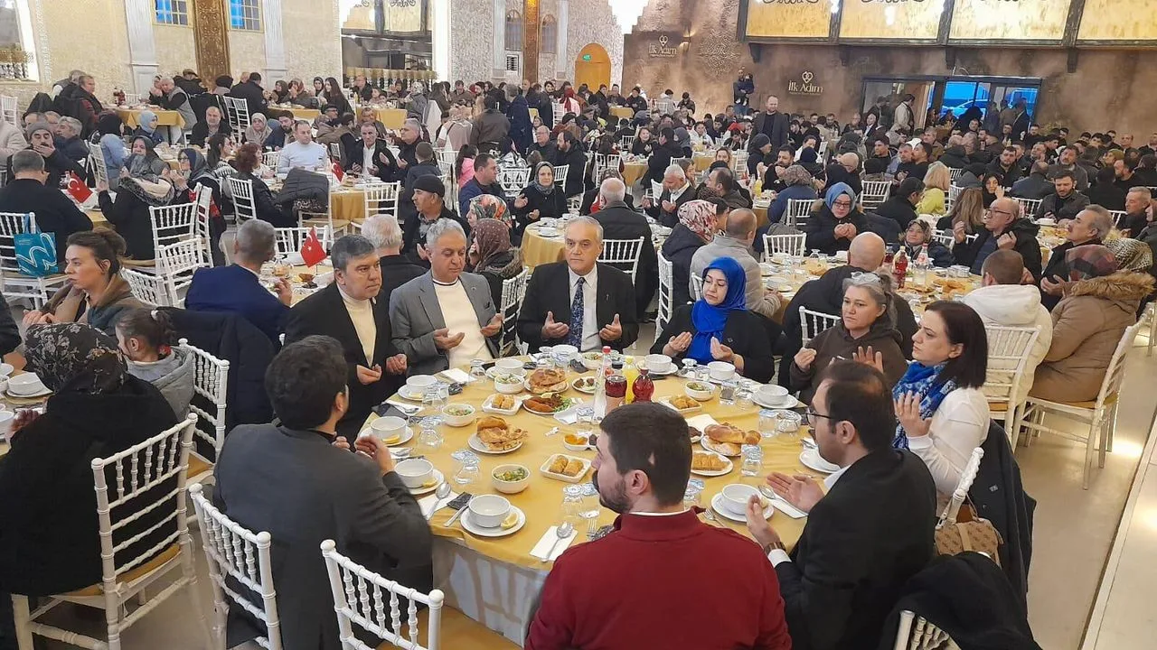 İftarda Buluşma Programı Düzenlendi