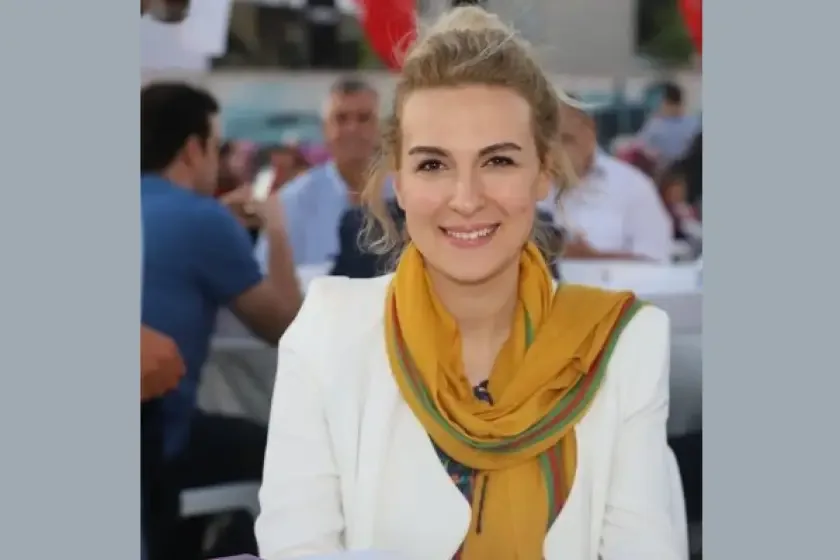 Merve Kır Müftüoğlu CHP'den Anahtar Parti'ye Geçti